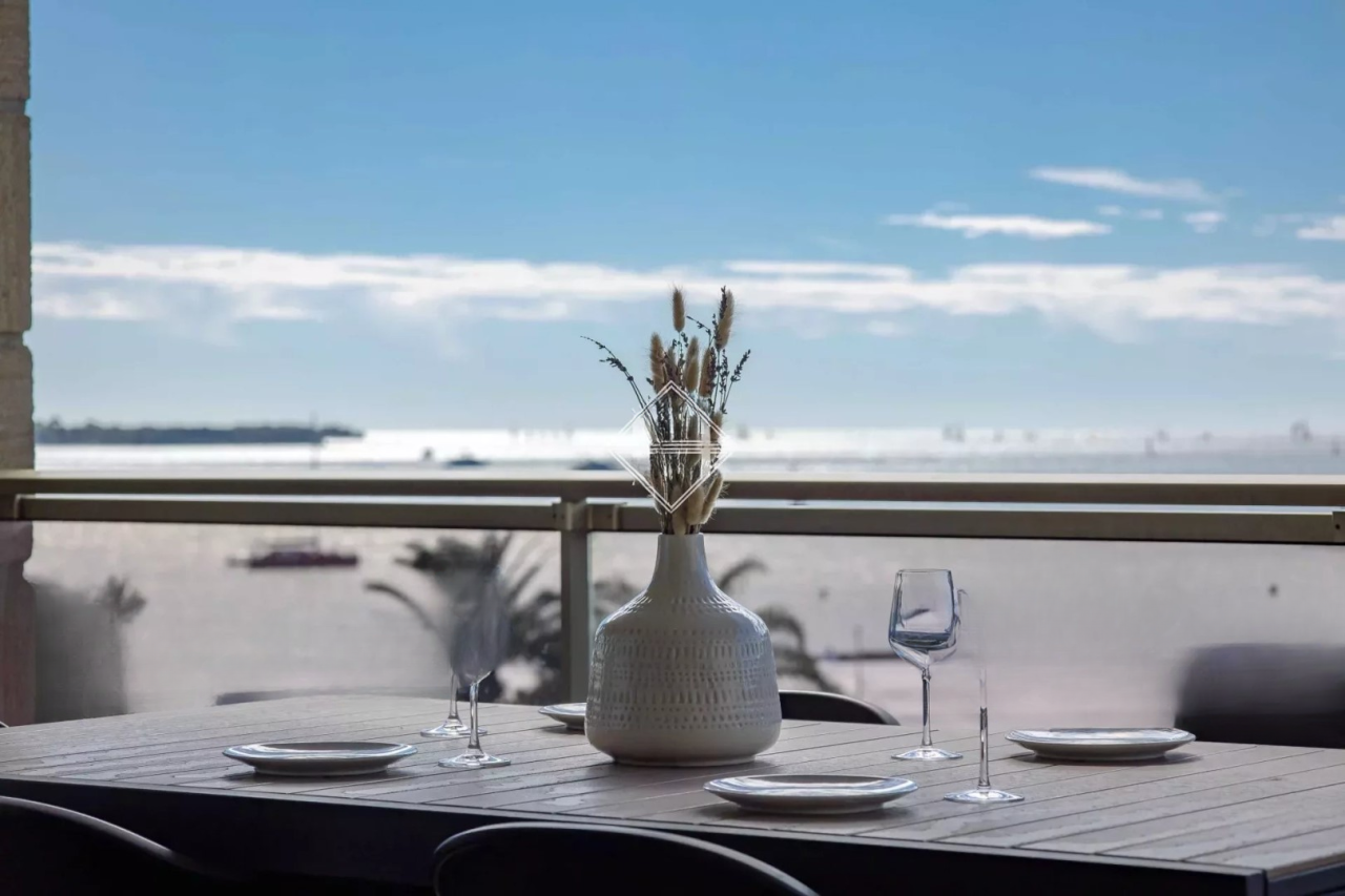 Квартира в Каннах, Франция, 112 м² - фото 2