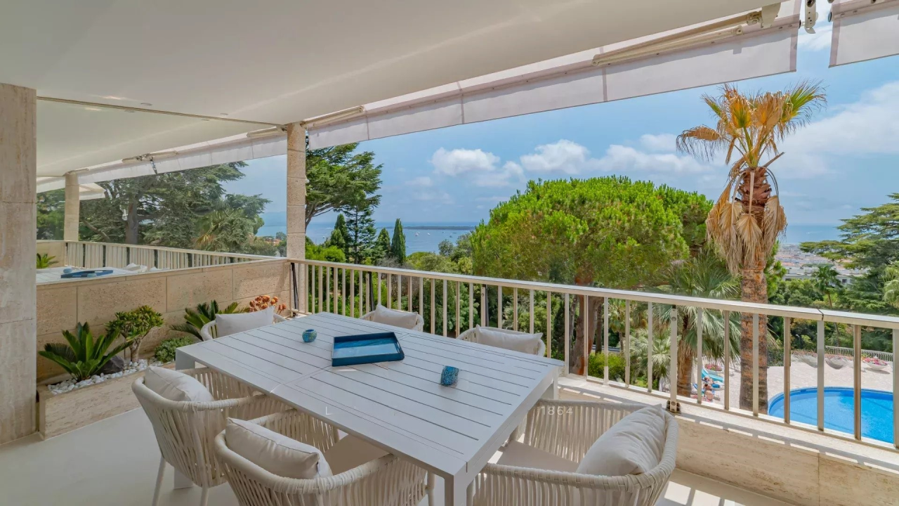 Квартира в Каннах, Франция, 122 м² - фото 2