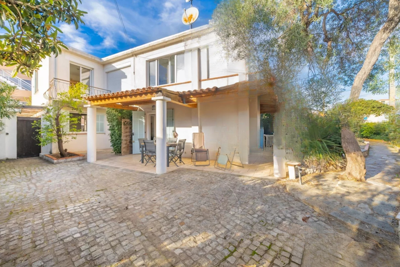 Квартира в Каннах, Франция, 296 м² - фото 2