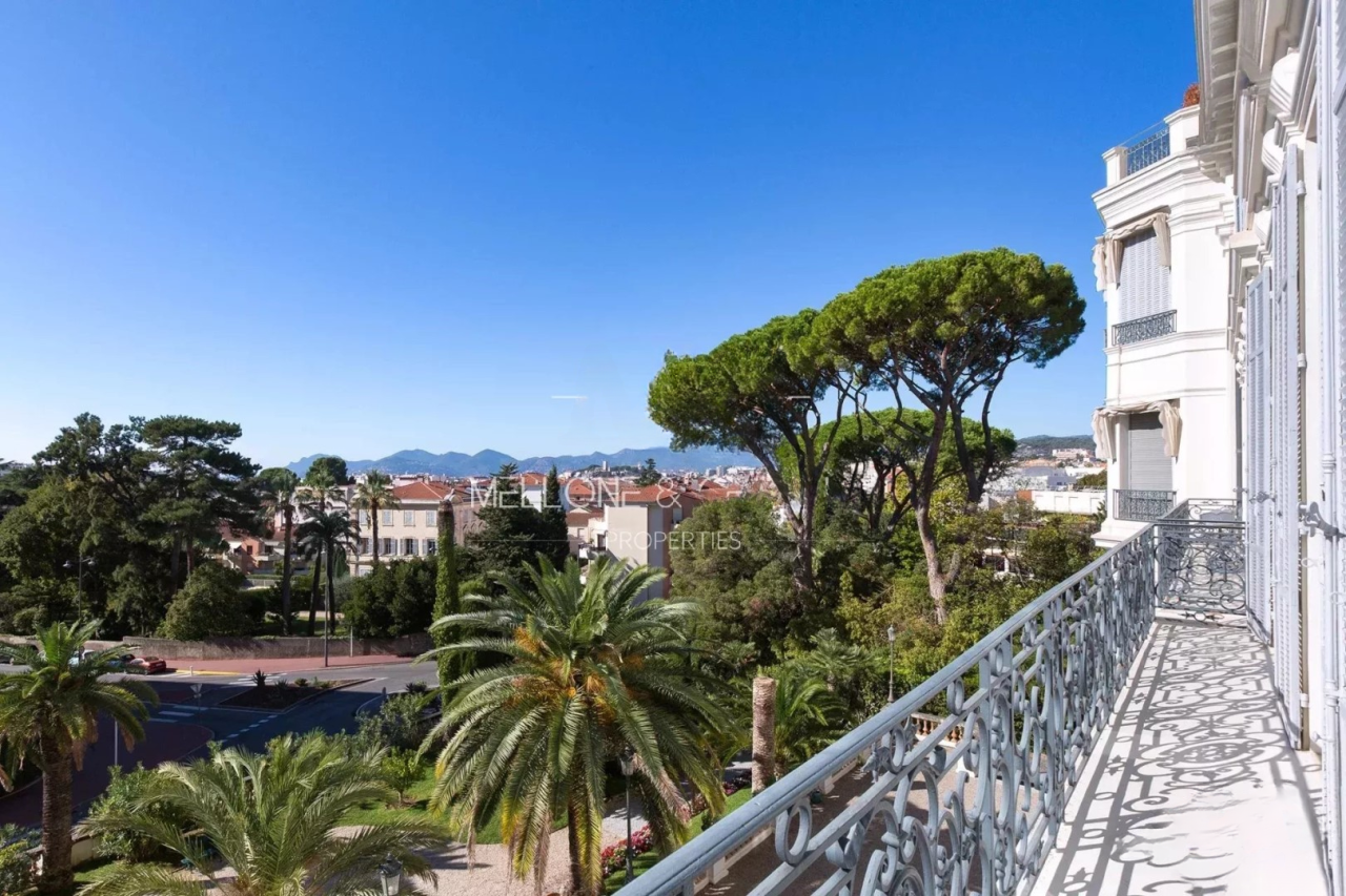 Квартира в Каннах, Франция, 196 м² - фото 2