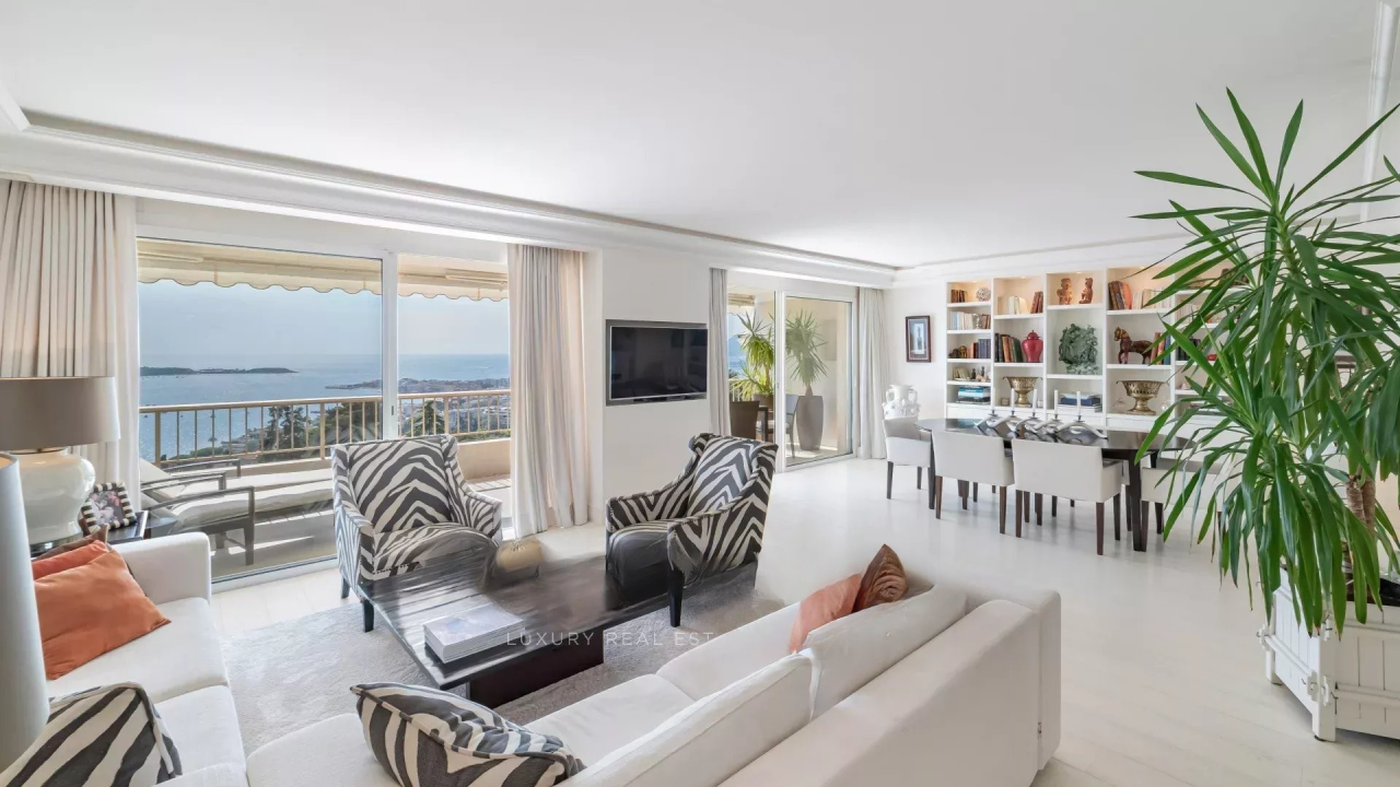 Квартира в Каннах, Франция, 110 м² - фото 2