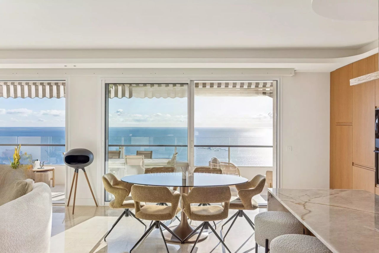 Квартира в Каннах, Франция, 134 м² - фото 2