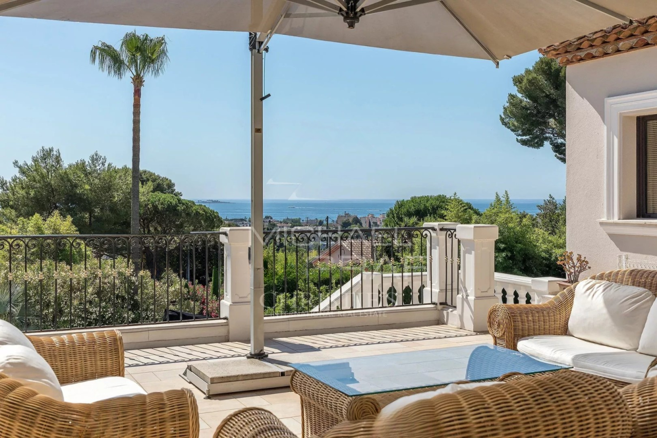 Квартира в Каннах, Франция, 390 м² - фото 2