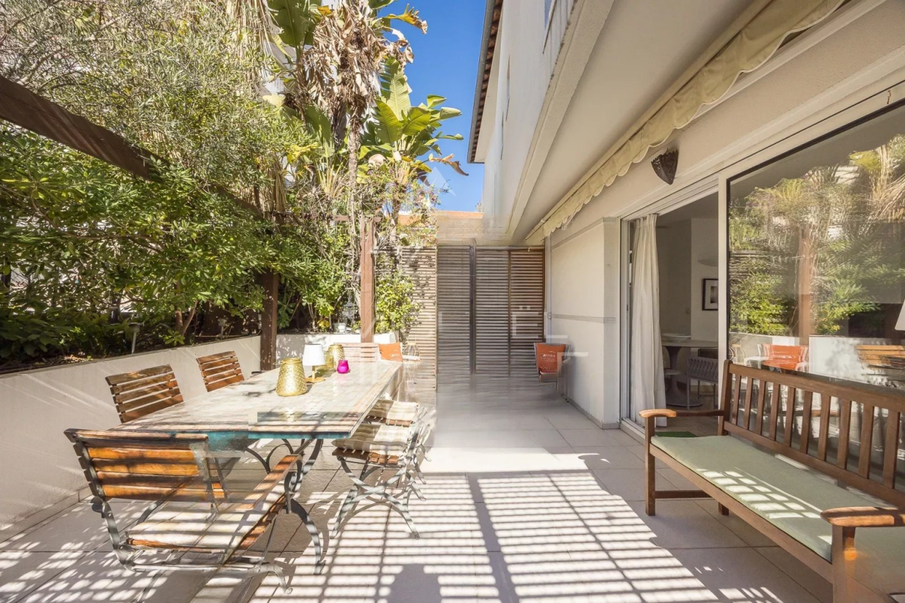 Квартира в Каннах, Франция, 114 м² - фото 2