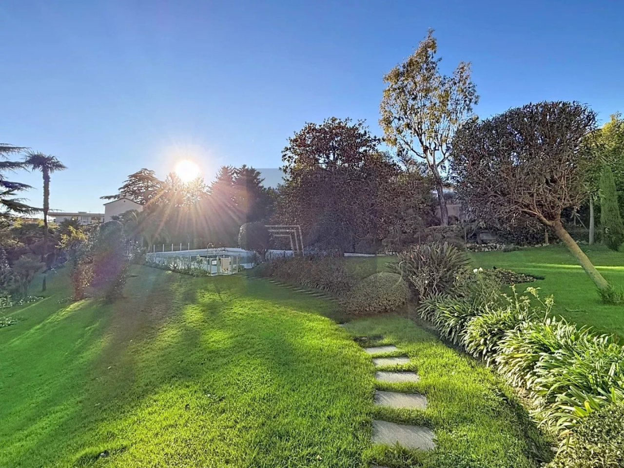 Квартира в Каннах, Франция, 90 м² - фото 3