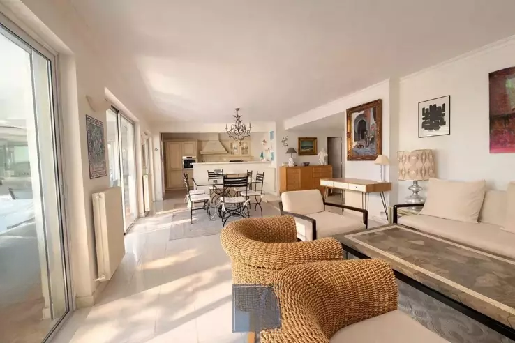 Квартира в Каннах, Франция, 143 м² - фото 2