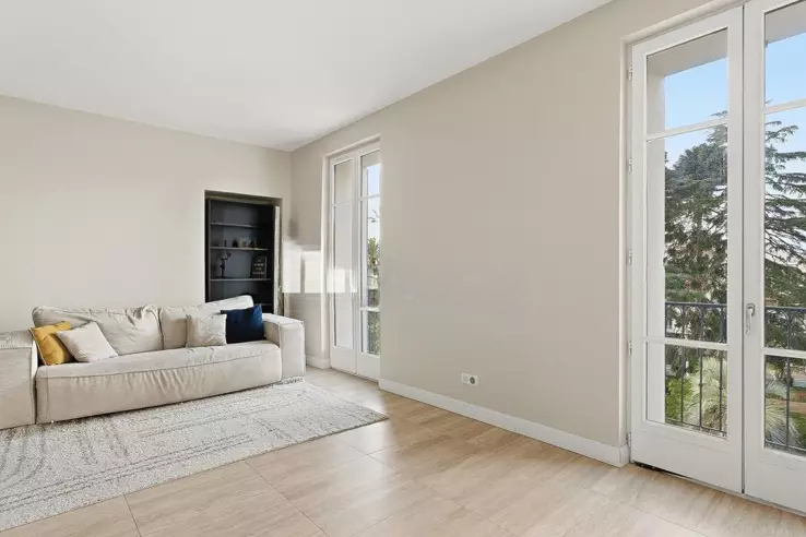 Квартира в Каннах, Франция, 32 м² - фото 2