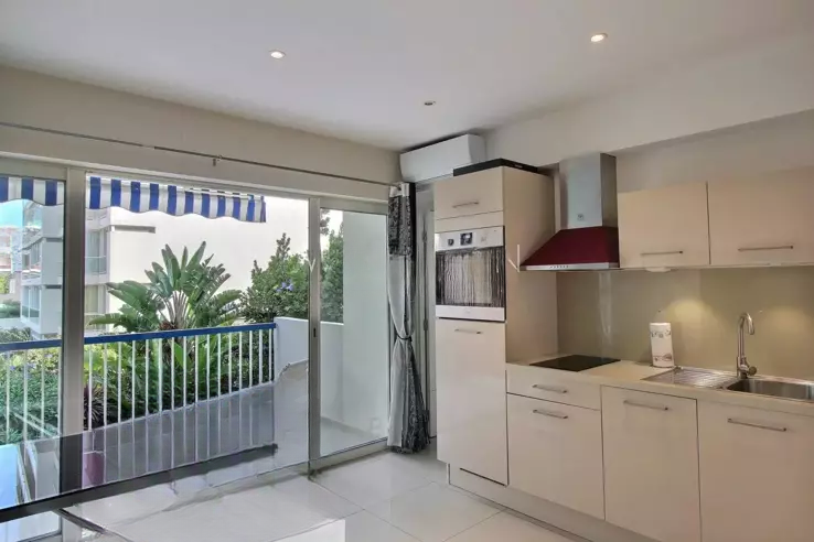 Квартира в Каннах, Франция, 30 м² - фото 2