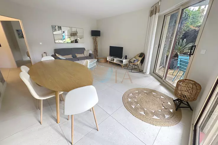 Квартира в Каннах, Франция, 70 м² - фото 2