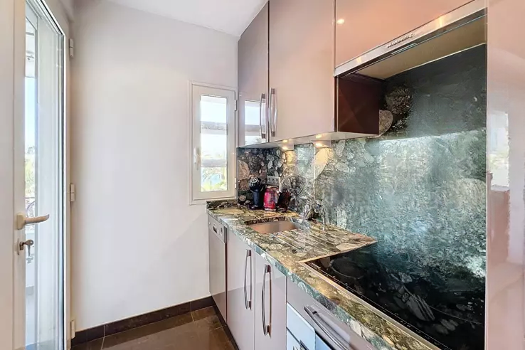 Квартира в Каннах, Франция, 36 м² - фото 2