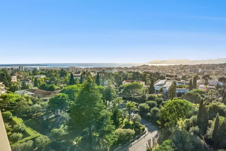 Квартира в Каннах, Франция, 141 м² - фото 2