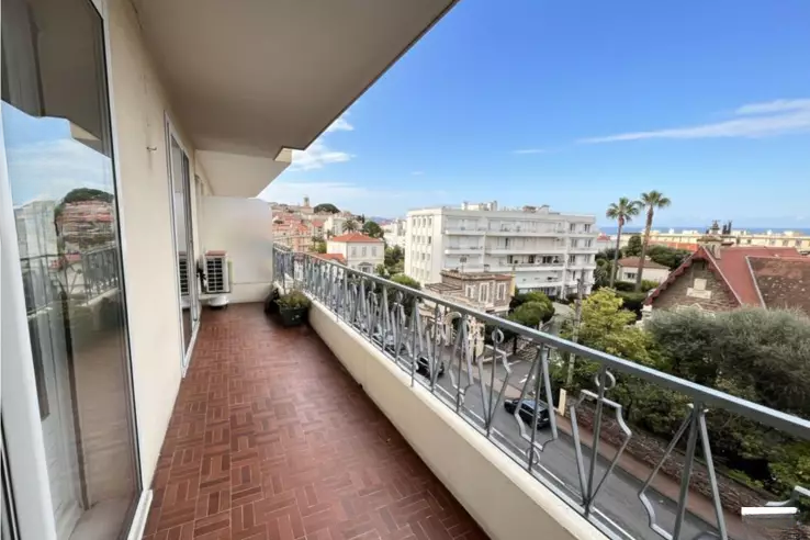 Квартира в Каннах, Франция, 71 м² - фото 2