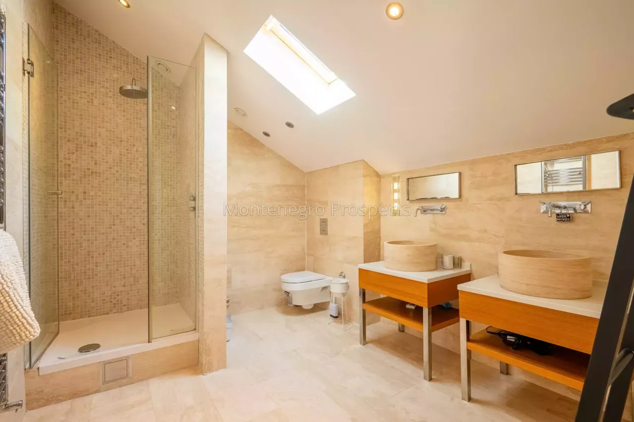 Дом на полуострове Луштица, Черногория, 337 м² - фото 19