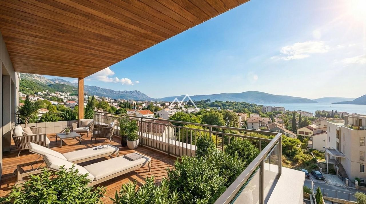 Апартаменты в Тивате, Черногория, 124 м² - фото 1