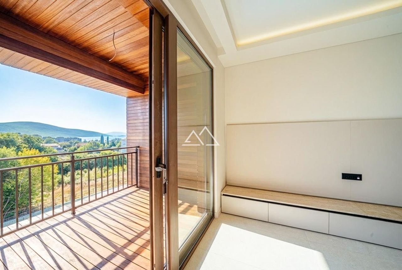 Апартаменты в Тивате, Черногория, 124 м² - фото 7