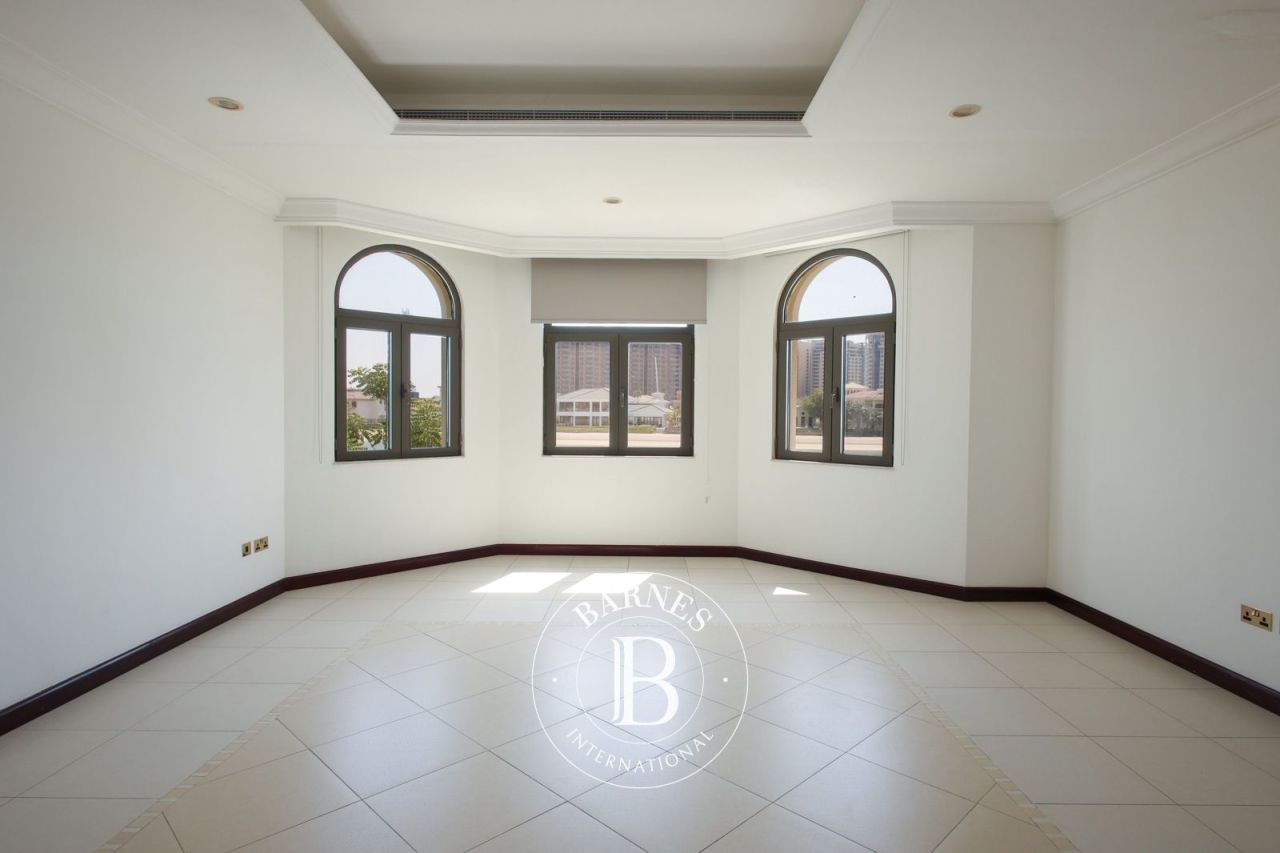 Вилла в Дубае, ОАЭ, 557.4 м² - фото 13