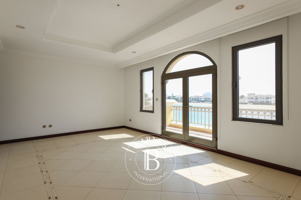 Вилла в Дубае, ОАЭ, 557.4 м² - фото 18