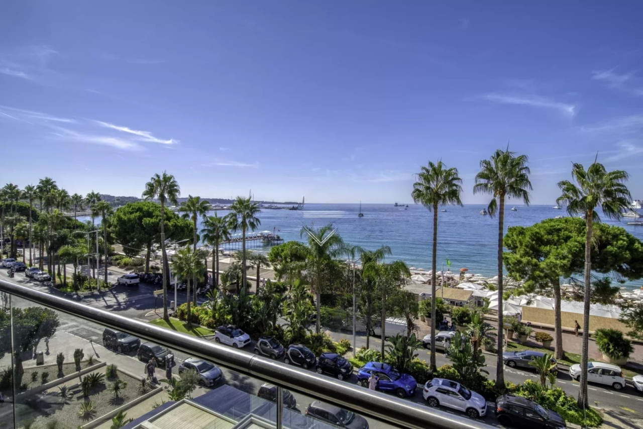 Квартира в Каннах, Франция, 85 м² - фото 12