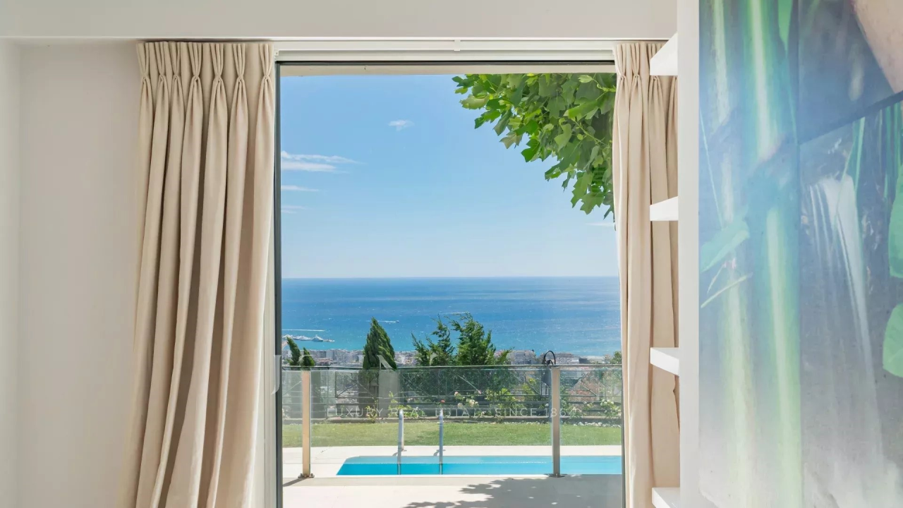 Квартира в Каннах, Франция, 211 м² - фото 12