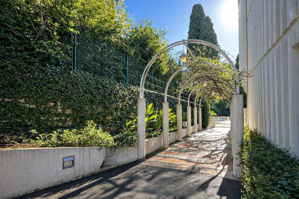 Квартира в Каннах, Франция, 147 м² - фото 18