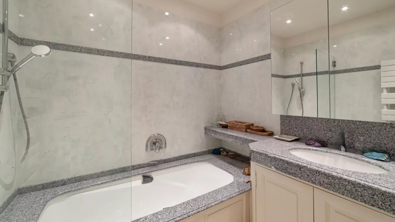 Квартира в Каннах, Франция, 115 м² - фото 18