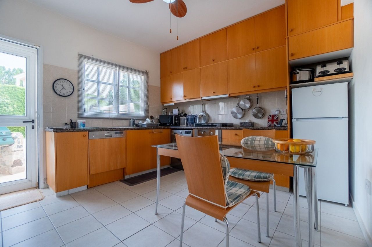 Вилла в Пафосе, Кипр, 170 м² - фото 9