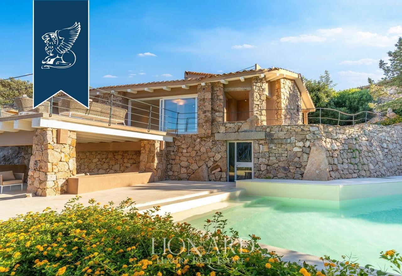 Вилла в Порто Черво, Италия, 220 м² - фото 4