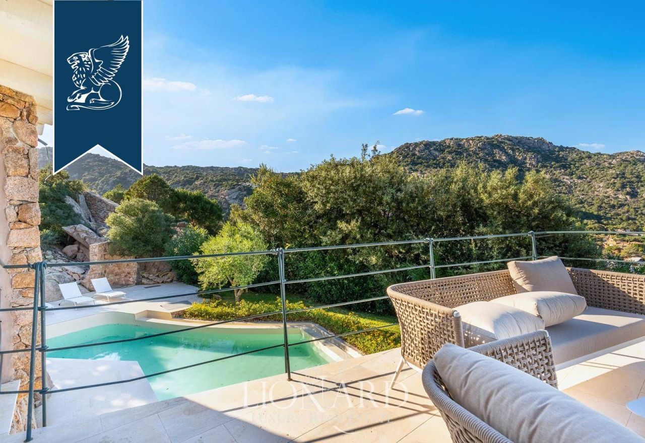 Вилла в Порто Черво, Италия, 220 м² - фото 8