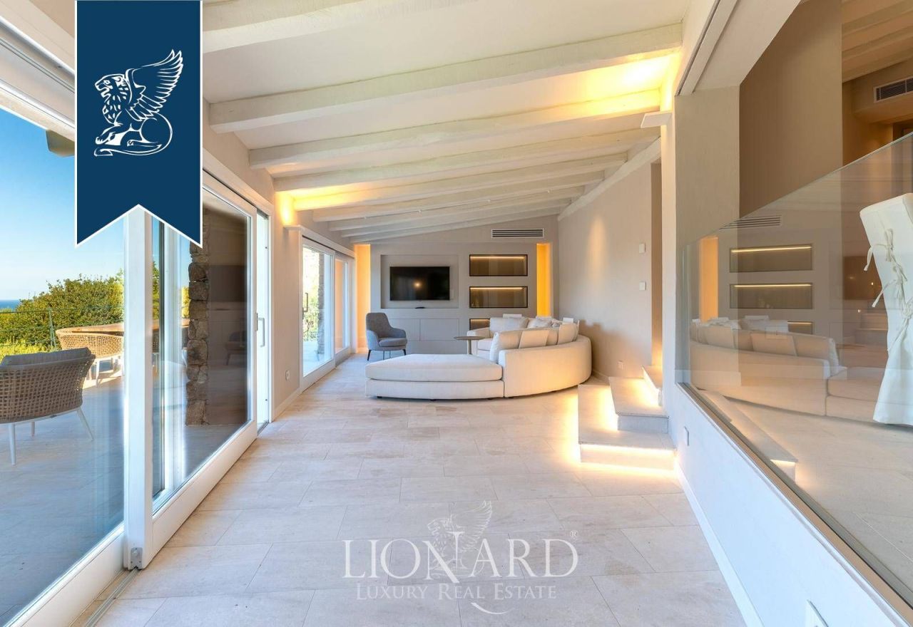 Вилла в Порто Черво, Италия, 220 м² - фото 18