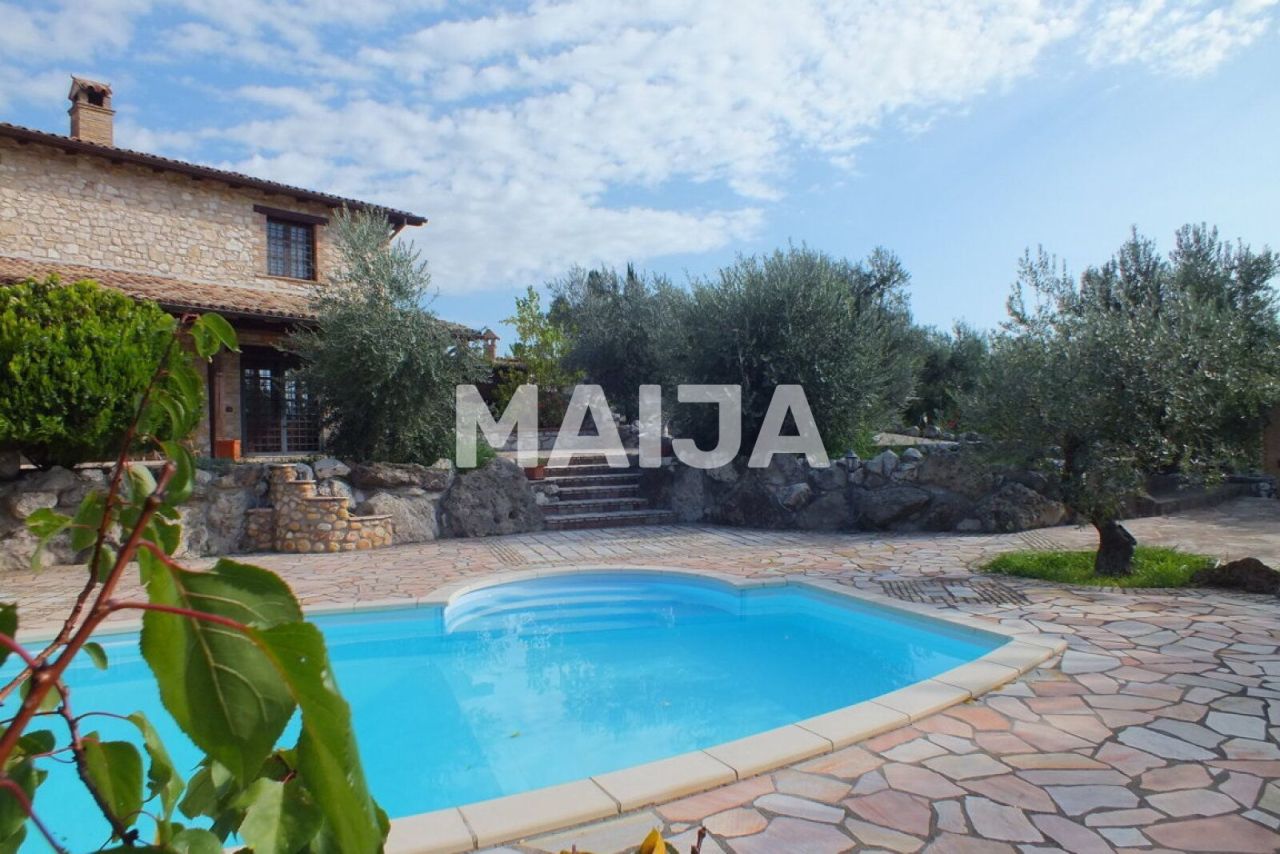 Вилла в Риети, Италия, 250 м² - фото 13