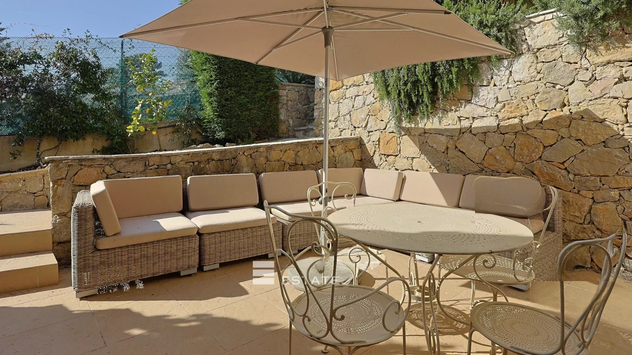 Квартира в Каннах, Франция, 235 м² - фото 1