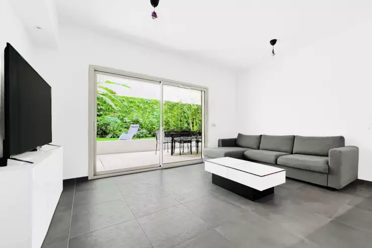 Квартира в Каннах, Франция, 48 м² - фото 1