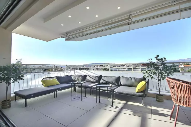 Квартира в Каннах, Франция, 97 м² - фото 1