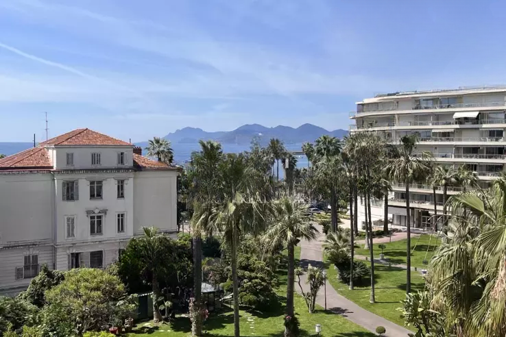 Квартира в Каннах, Франция, 165 м² - фото 1