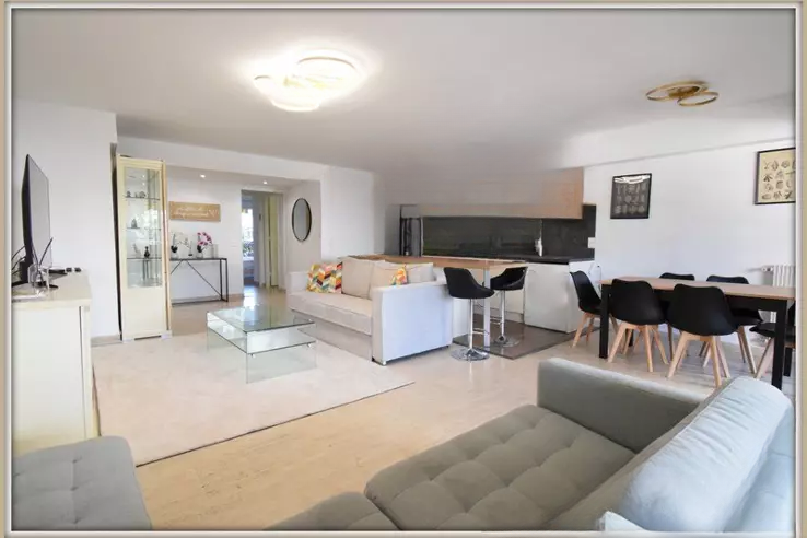 Квартира в Каннах, Франция, 80 м² - фото 1