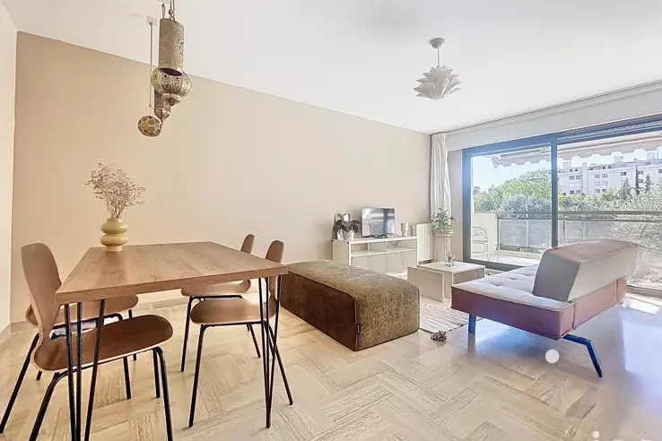 Квартира в Каннах, Франция, 57 м² - фото 1