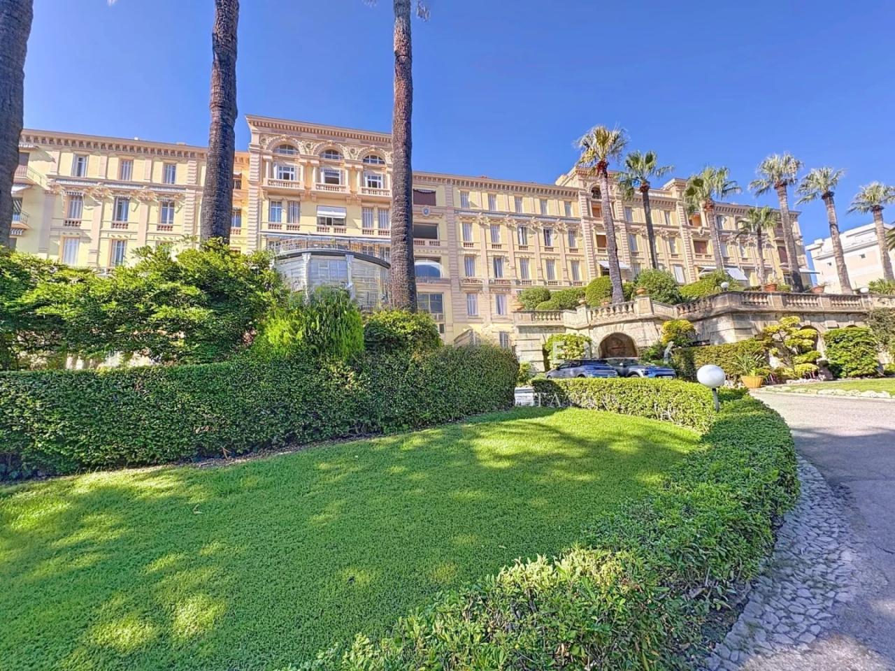 Квартира в Каннах, Франция, 91 м² - фото 1