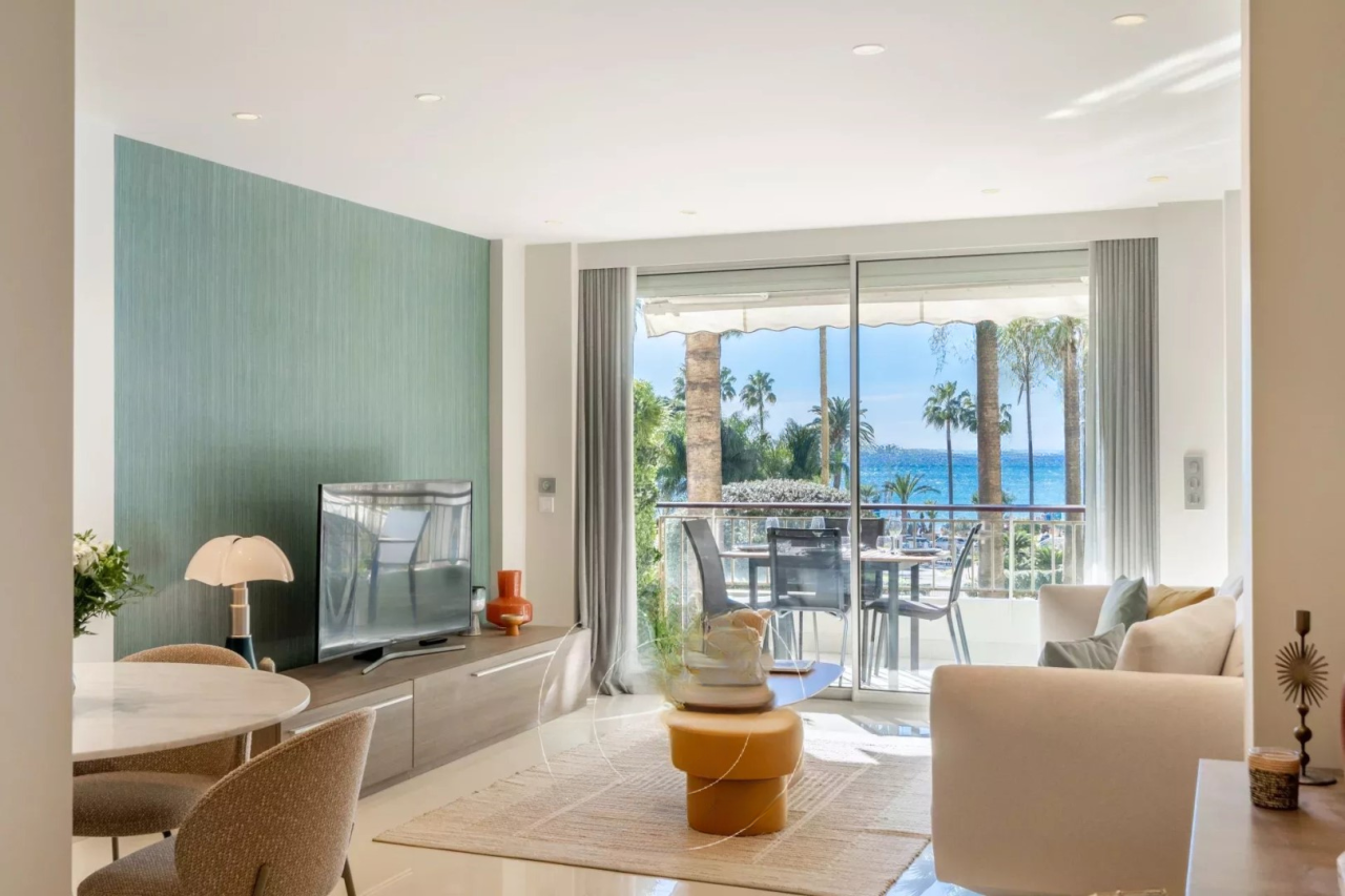 Квартира в Каннах, Франция, 82 м² - фото 1