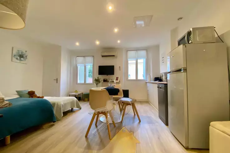 Квартира в Каннах, Франция, 24 м² - фото 2