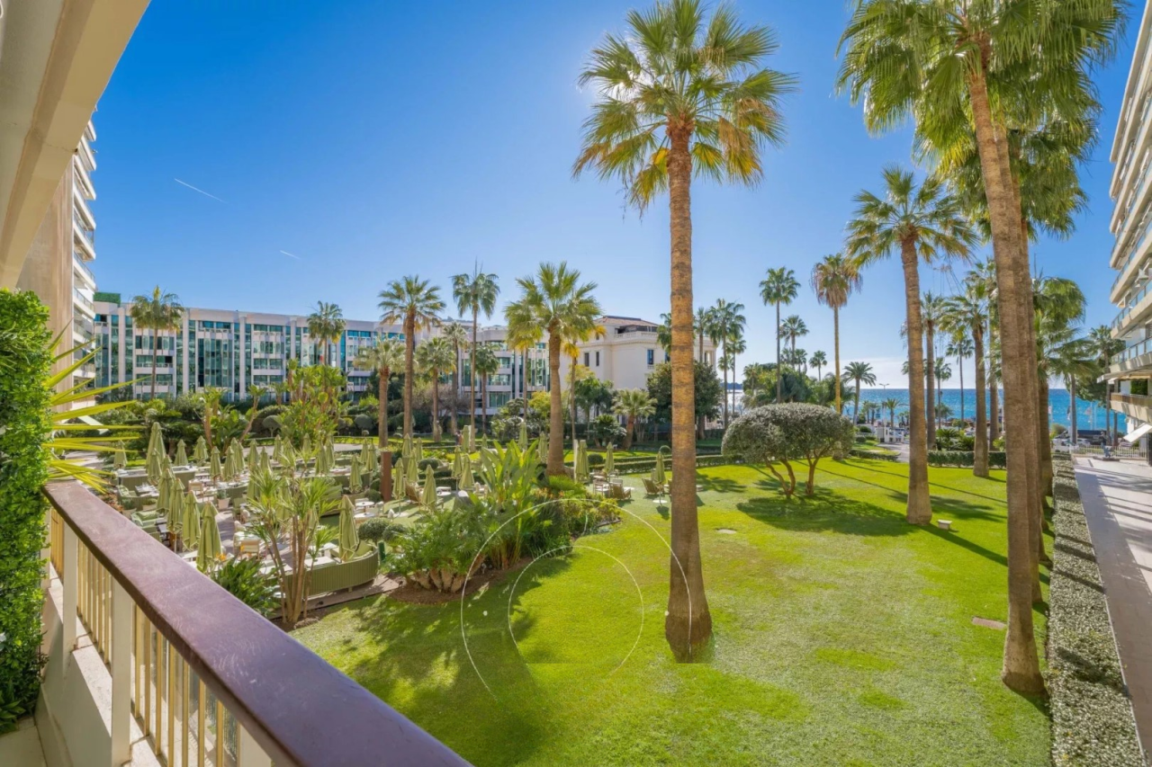 Квартира в Каннах, Франция, 82 м² - фото 11