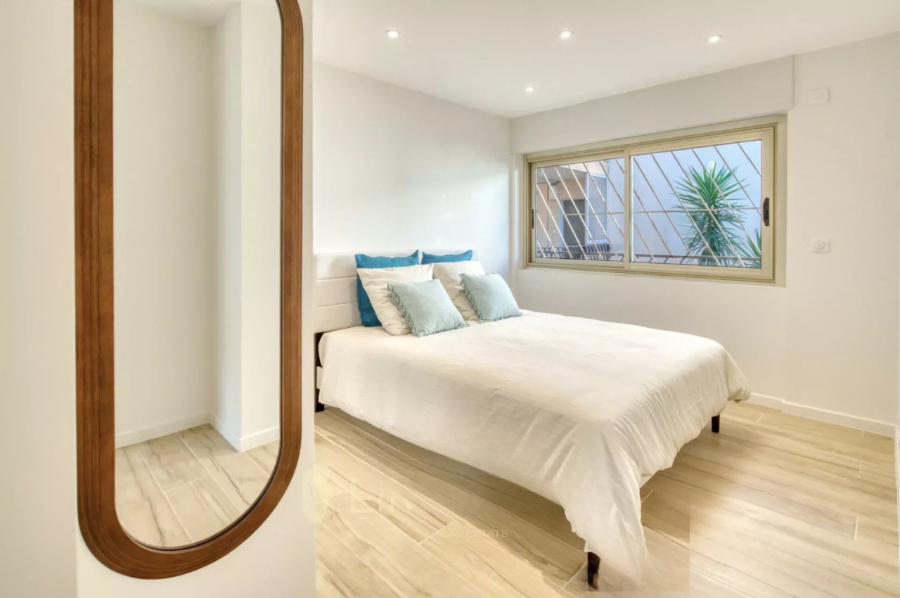 Квартира в Каннах, Франция, 95 м² - фото 11