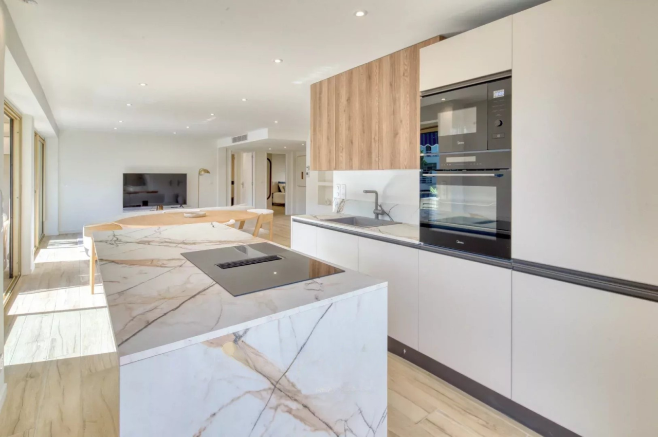 Квартира в Каннах, Франция, 95 м² - фото 14