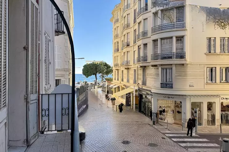 Квартира в Каннах, Франция, 63 м² - фото 1