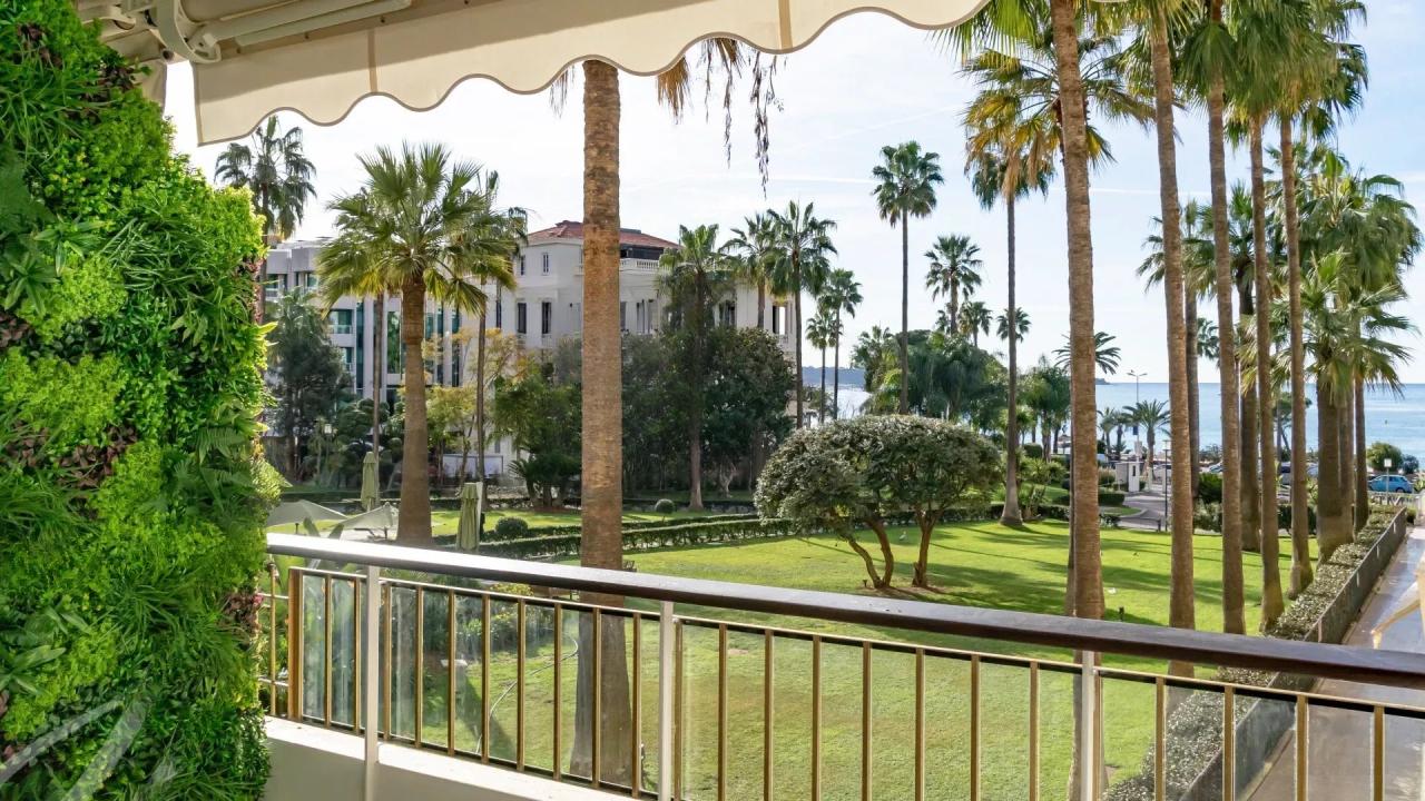 Квартира в Каннах, Франция, 127 м² - фото 1