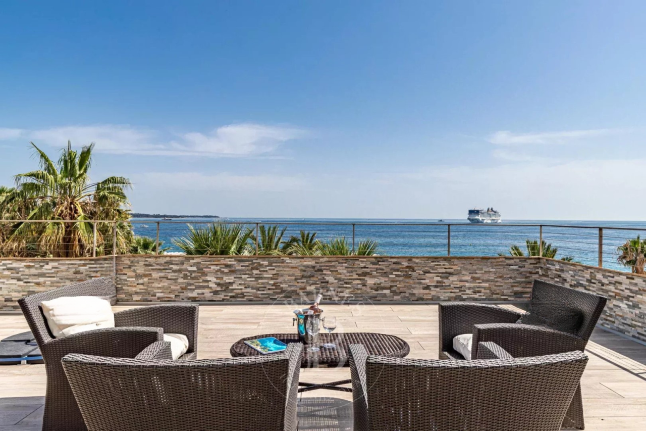 Квартира в Каннах, Франция, 130 м² - фото 1