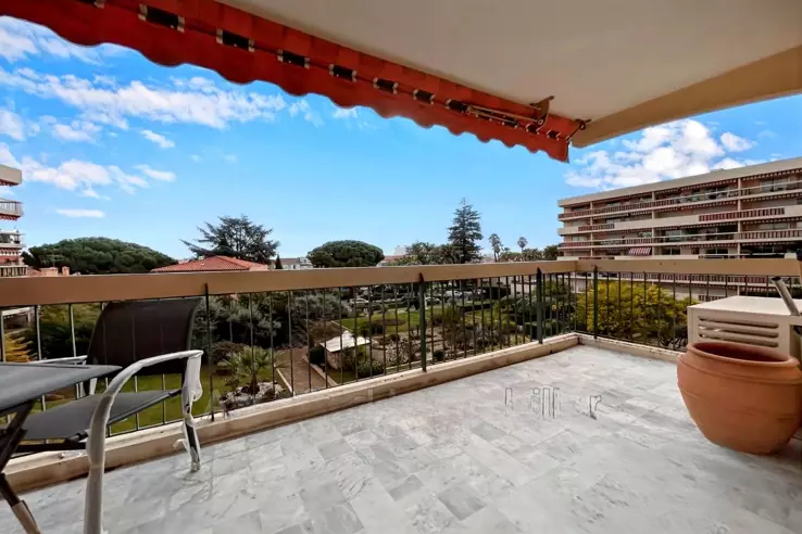 Квартира в Каннах, Франция, 33 м² - фото 1