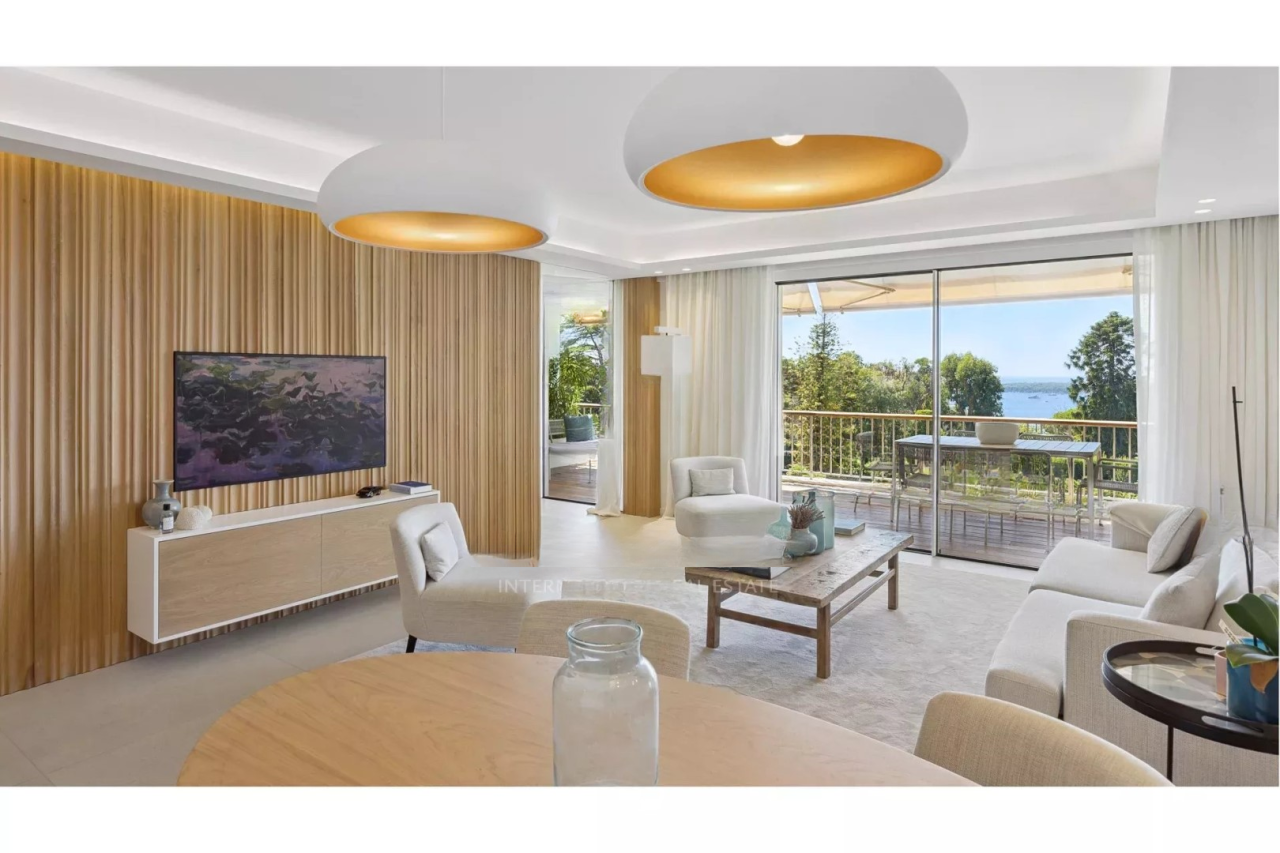 Квартира в Каннах, Франция, 96 м² - фото 1