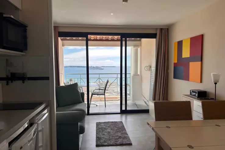 Квартира в Каннах, Франция, 27 м² - фото 1