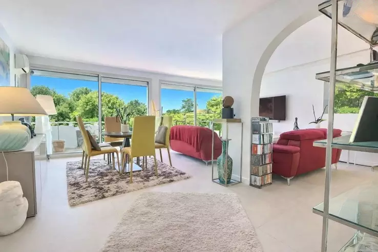 Квартира в Каннах, Франция, 90 м² - фото 1