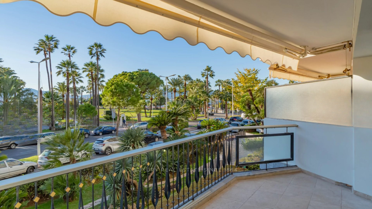 Квартира в Каннах, Франция, 92 м² - фото 1